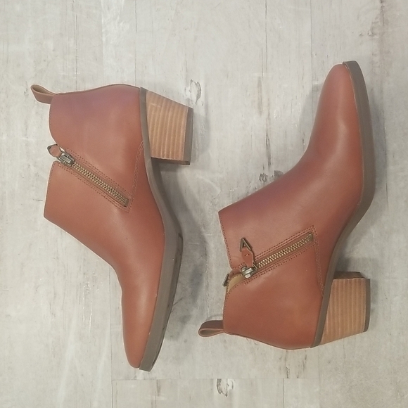 💕VIONIC💕 Cecily Ankle Boot Waterproof Leather Cognac Booties 9 New Without Box - Picture 10 of 16